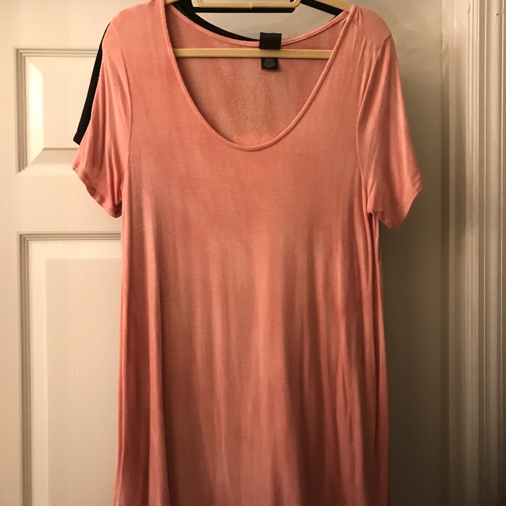 Large Heathered Peach Everyday Tee